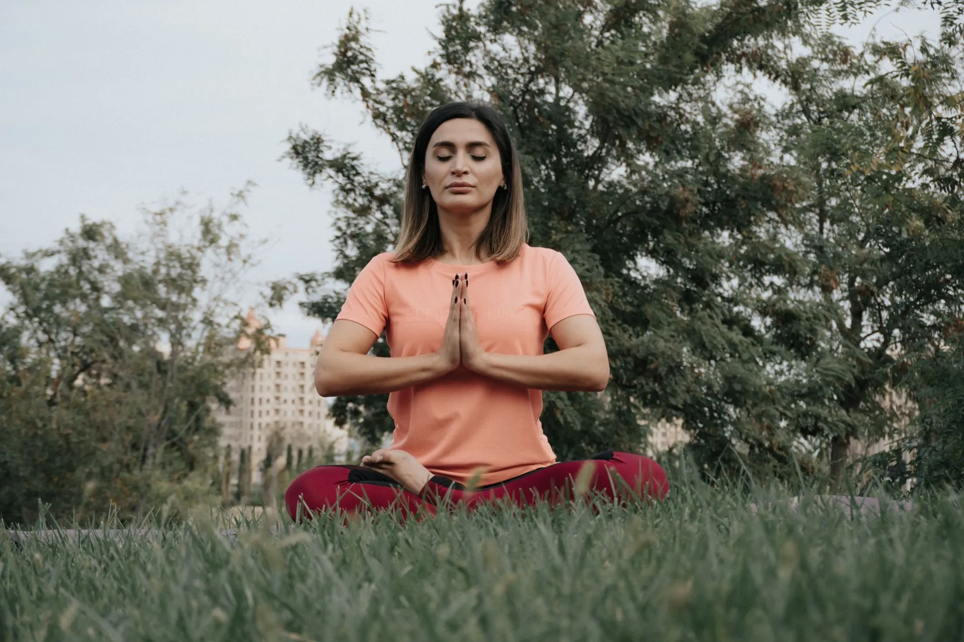 Lezione di Meditazione Yoga Lezione di meditazione yoga calma in un ritiro a Bali