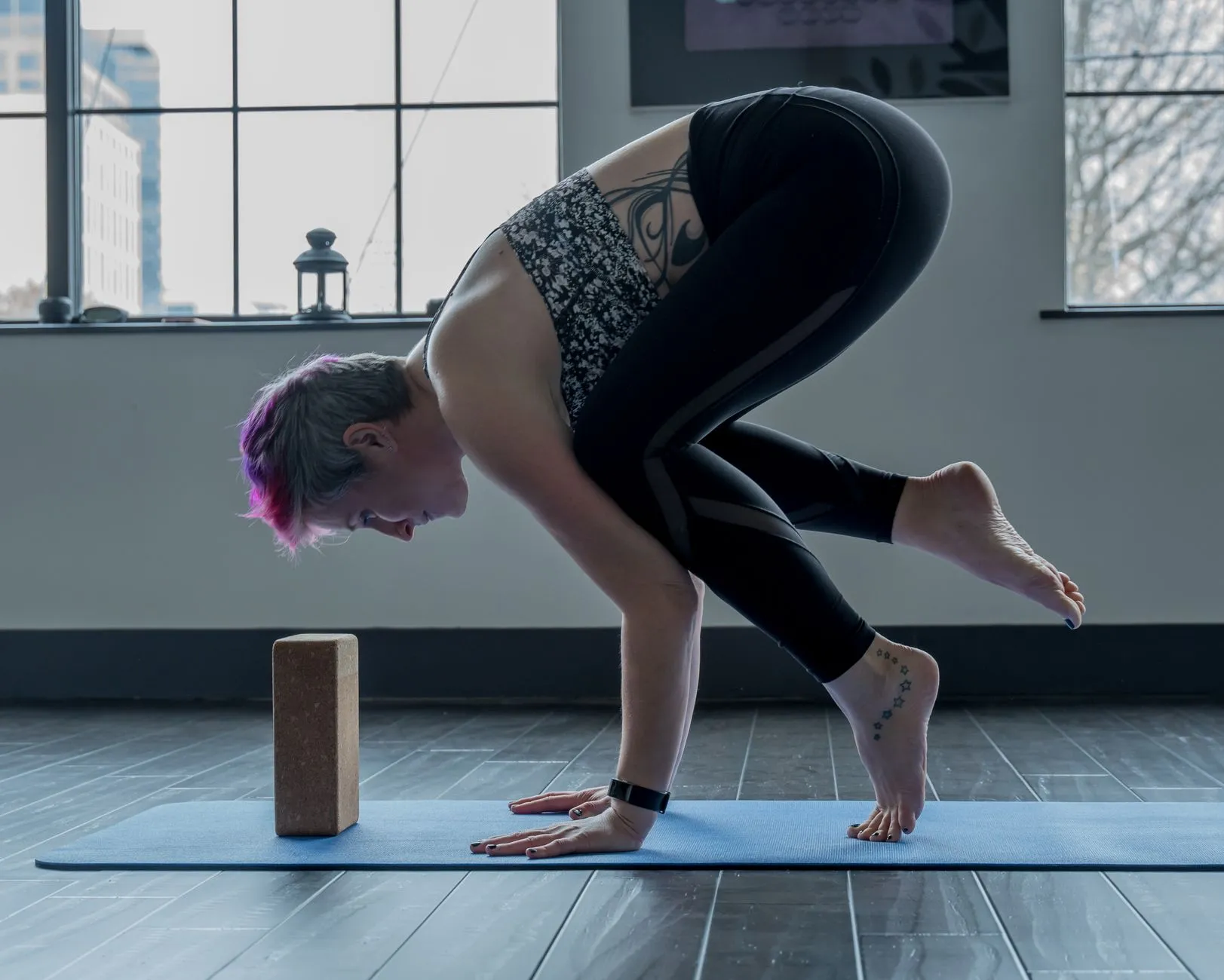 Yoga Balance Insights Balancing poses in a Yoga class